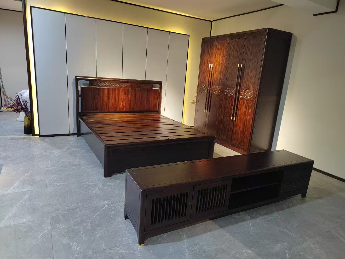 Solid Wood Bed